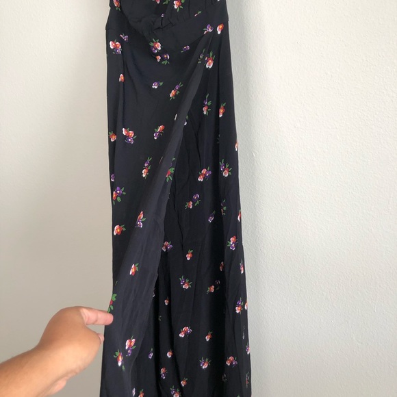 NEW Flynn Skye Bella Off the Shoulder Ruffle Sleeve Maxi Dress Size XS - Picture 4 of 7